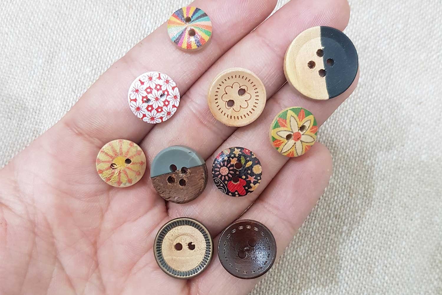 Star Shape multicolor medium size Wooden Buttons to use in women/girls  trousers or kurtis