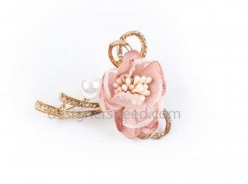 BRCH0006 Desaturated Light Pink Color Flower Brooch