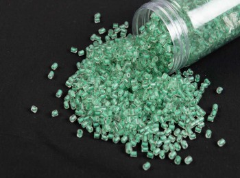 Green Color Hexagonal Shape Glass Beads GLSBD0007A