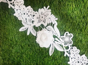White Color Pastel Shade Dyeable Flower GPO Lace