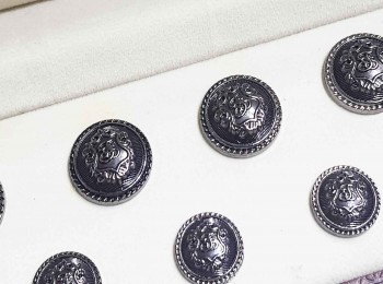 Metallic Black Color Round Shape Metal Coat/Jacket Buttons