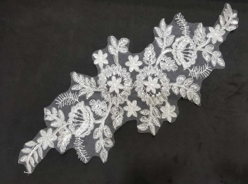 White Flower Design Thread Work Dyeable Patch Embroidery Patch For Dresses, Suits, DIY etc.