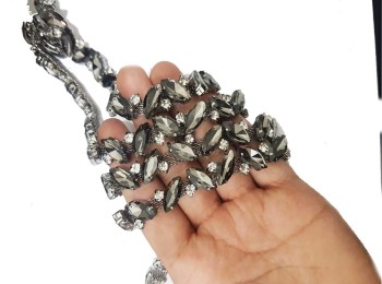 Crystal Rhinestone Chain Close Trim Cup Chain Bulk Rhinestone Close Chain Trim Rhinestone Flexible Claw Chain Applique for Craft Jewelry Making Grey color