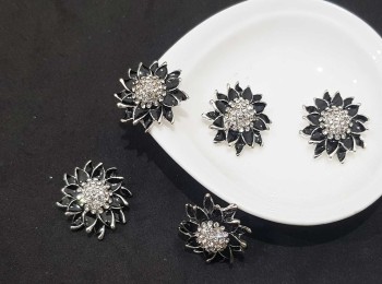 Black Flower Shape Fancy Designer Buttons