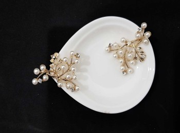 White Golden Designer Fancy Pearl Buttons For Kurtis, Tops etc. Fancy Buttons For Suits