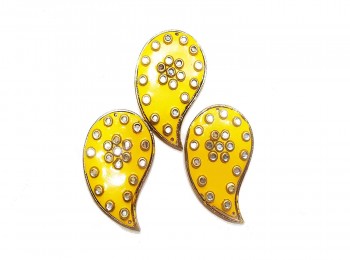 Yellow Color Leaf Shape Fancy Kundan Button
